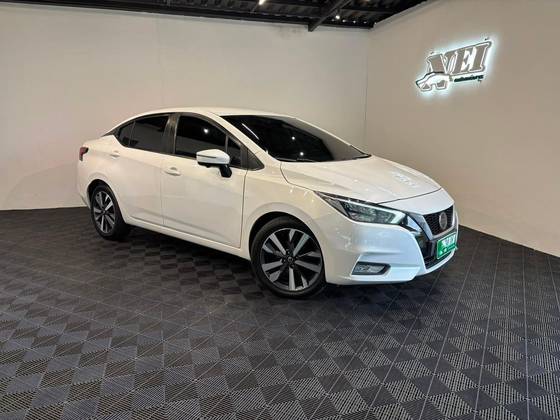 NISSAN VERSA 1.6 16V FLEX EXCLUSIVE XTRONIC NISSAN VERSA 1.6 16V FLEX EXCLUSIVE XTRONIC